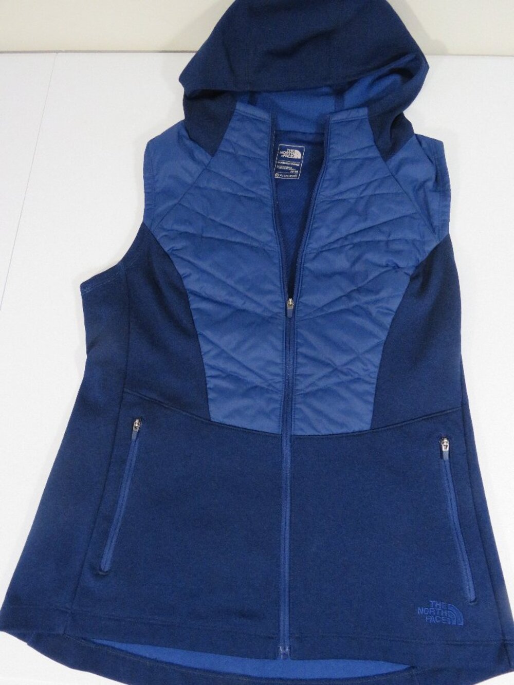 The North Face Women's Medium Flashdry Vest With Hood!